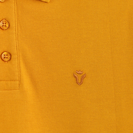 Close-up detail of Dare Wolf yellow polo t-shirt collar